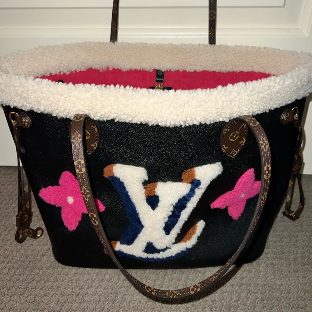 Authentic Louis Vuitton Monogram Teddy Neverfull MM